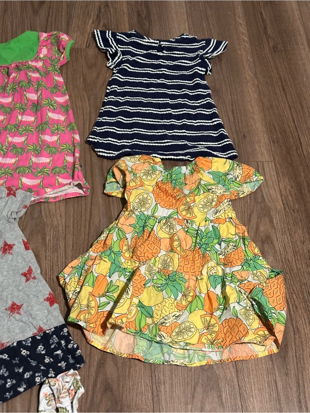 Bundle of Girls 4T Short Sleeve Dresses by Various Brands - Picture 12 of 14